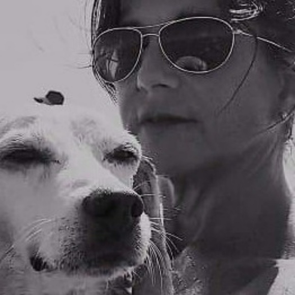 Meet your Posher, Lisa - Picture 2 of 2